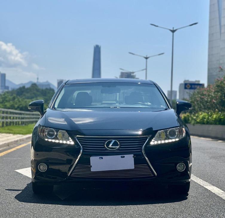 r1021888-lexus-es-2013_0