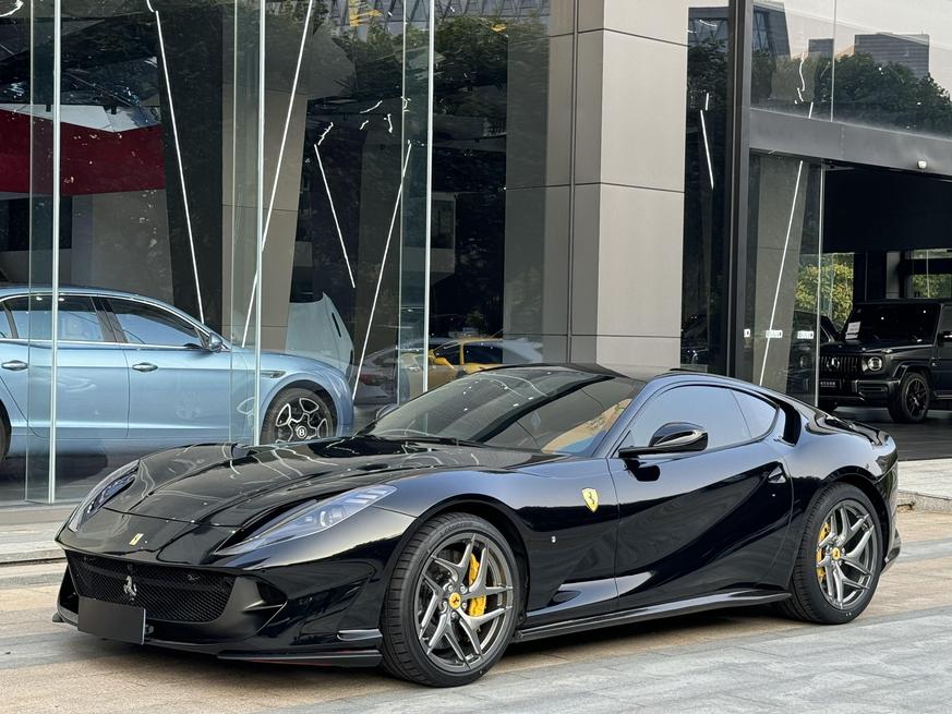 r1021914-ferrari-812-2020_0