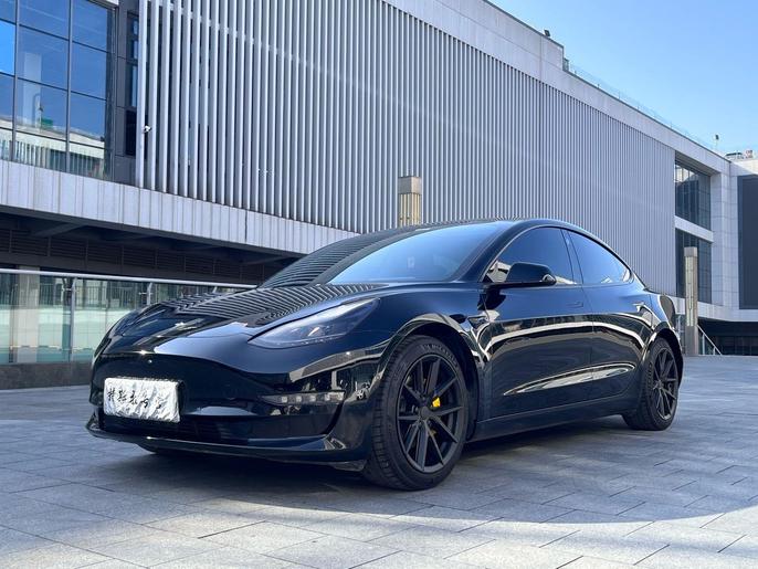 r1021981-tesla-model-3-2021_0