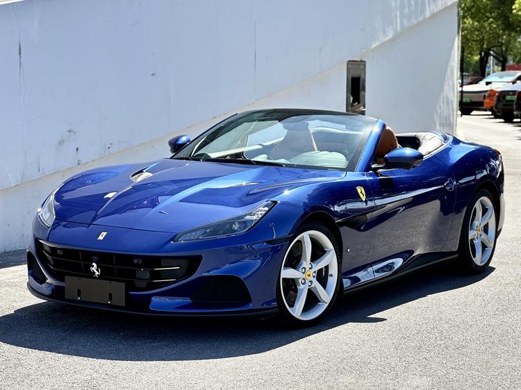 r1021992-ferrari-portofino-2021_0