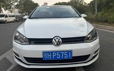 r1022230-volkswagen-golf-2015_0