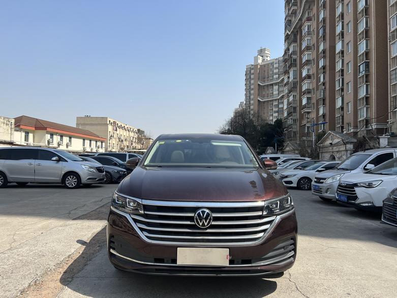 r1022589-volkswagen-viloran-2021_0