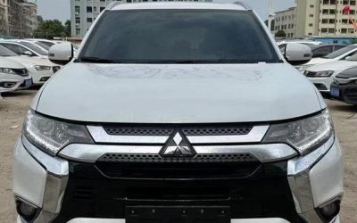 r1022979-mitsubishi-outlander-2023_0