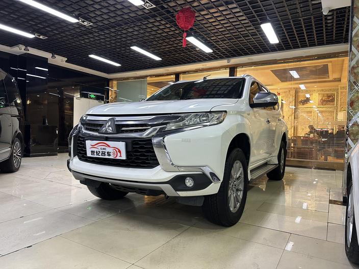 r1023624-mitsubishi-pajero-sport-2020_0