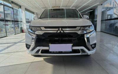 r1023714-mitsubishi-outlander-2022_0