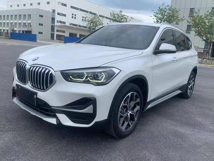 BMW BMW X1 в цвете и кузовом – это идеальный выбор среди китайских автомобилей. Доступная цена и надежность гарантированы.