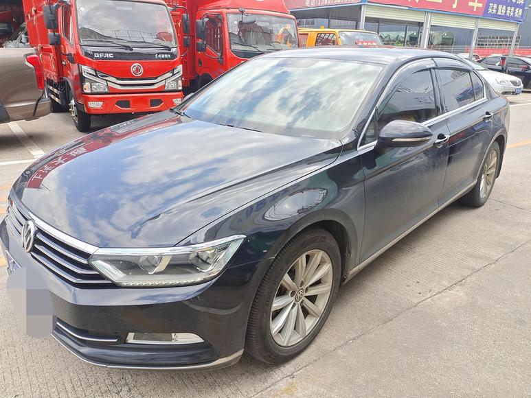Volkswagen Volkswagen Magotan в цвете и кузовом – это идеальный выбор среди китайских автомобилей. Доступная цена и надежность гарантированы.