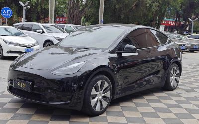 Tesla Tesla Model 3 в цвете и кузовом – это идеальный выбор среди китайских автомобилей. Доступная цена и надежность гарантированы.