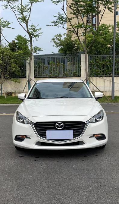 Mazda Mazda3 Axela в цвете и кузовом – это идеальный выбор среди китайских автомобилей. Доступная цена и надежность гарантированы.