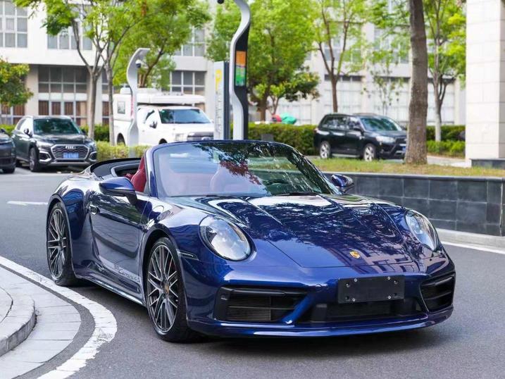 Porsche Porsche 911 в цвете и кузовом – это идеальный выбор среди китайских автомобилей. Доступная цена и надежность гарантированы.