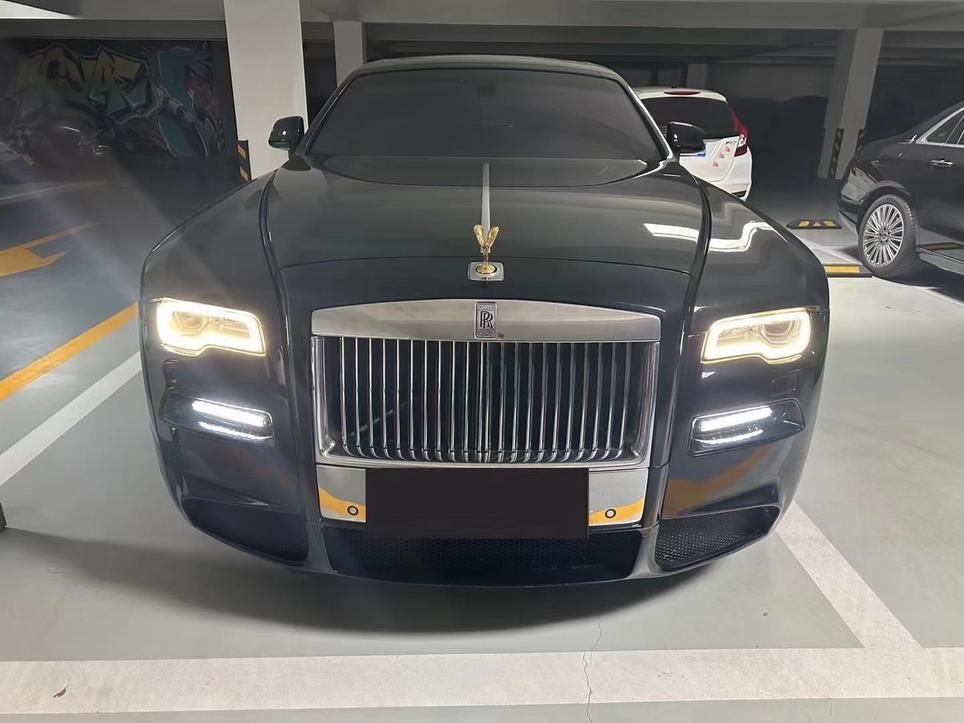 Rolls-Royce Rolls-Royce Ghost в цвете и кузовом – это идеальный выбор среди китайских автомобилей. Доступная цена и надежность гарантированы.