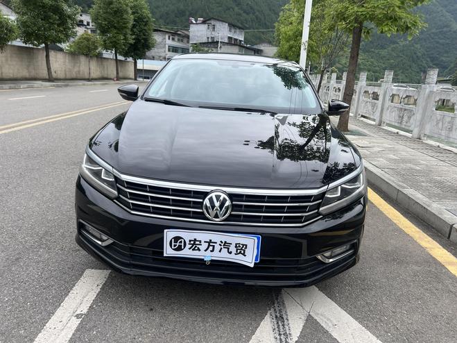 r1022112-volkswagen-passat-2017_0