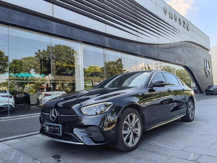 Mercedes-Benz Mercedes-Benz E-Class в цвете и кузовом – это идеальный выбор среди китайских автомобилей. Доступная цена и надежность гарантированы.