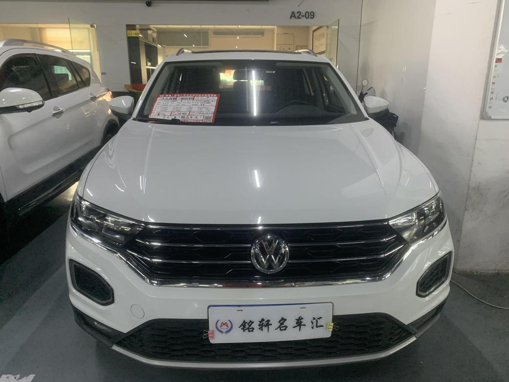Volkswagen Volkswagen T-ROC в цвете и кузовом – это идеальный выбор среди китайских автомобилей. Доступная цена и надежность гарантированы.