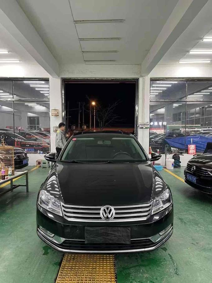 Volkswagen Volkswagen Magotan в цвете и кузовом – это идеальный выбор среди китайских автомобилей. Доступная цена и надежность гарантированы.