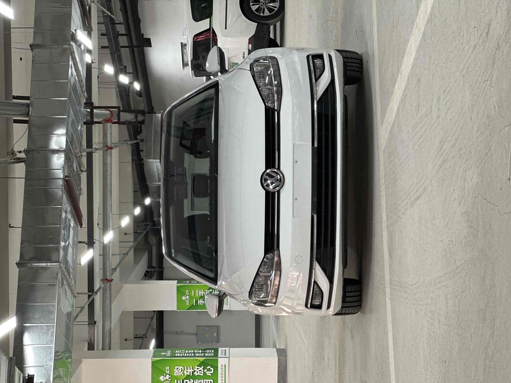 r1022220-volkswagen-golf-2019_0