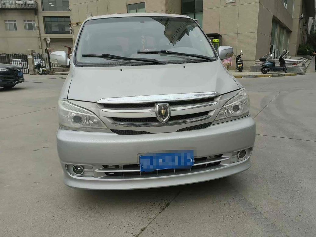Jinbei Jinbei Grace в цвете и кузовом – это идеальный выбор среди китайских автомобилей. Доступная цена и надежность гарантированы.