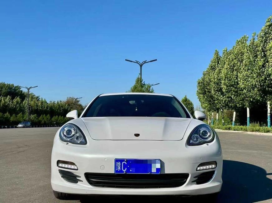Porsche Porsche Panamera в цвете и кузовом – это идеальный выбор среди китайских автомобилей. Доступная цена и надежность гарантированы.