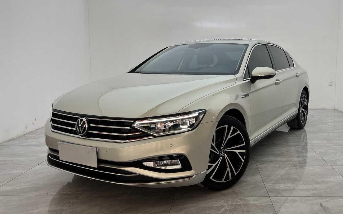 Volkswagen Volkswagen Magotan в цвете и кузовом – это идеальный выбор среди китайских автомобилей. Доступная цена и надежность гарантированы.