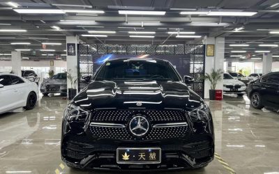 Mercedes-Benz Mercedes-Benz GLA в цвете и кузовом – это идеальный выбор среди китайских автомобилей. Доступная цена и надежность гарантированы.