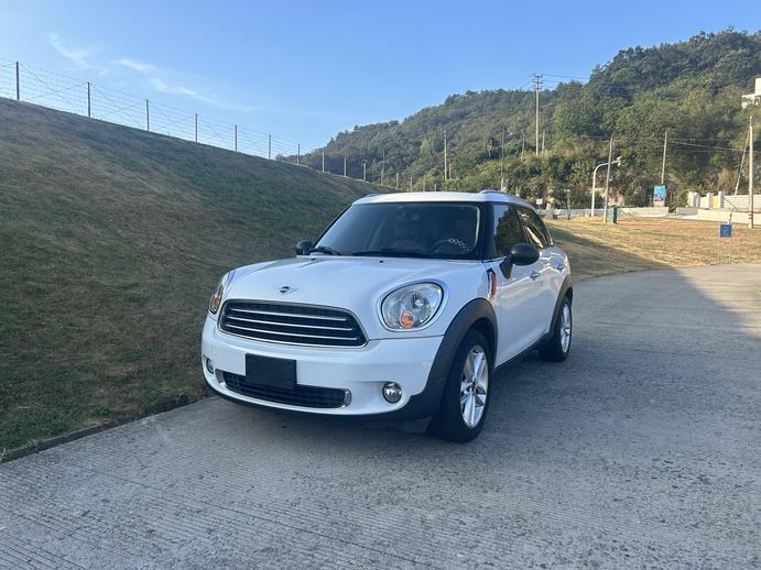 MINI MINI COUNTRYMAN в цвете и кузовом – это идеальный выбор среди китайских автомобилей. Доступная цена и надежность гарантированы.