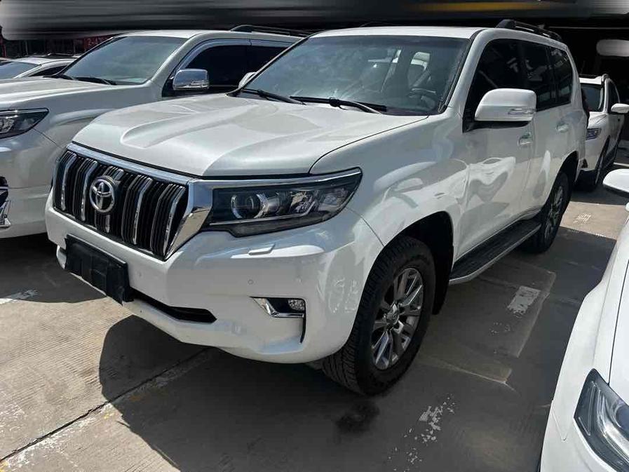 Toyota Toyota Prado в цвете и кузовом – это идеальный выбор среди китайских автомобилей. Доступная цена и надежность гарантированы.