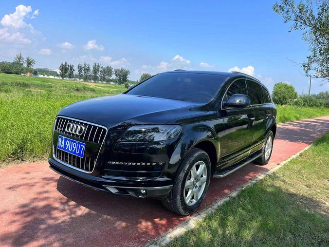 r1022350-audi-q7-2011_0