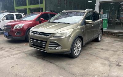 r1022370-ford-kuga-2013_0
