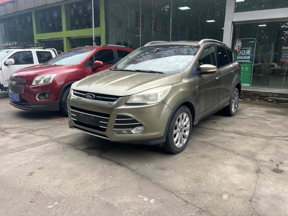 r1022370-ford-kuga-2013_0