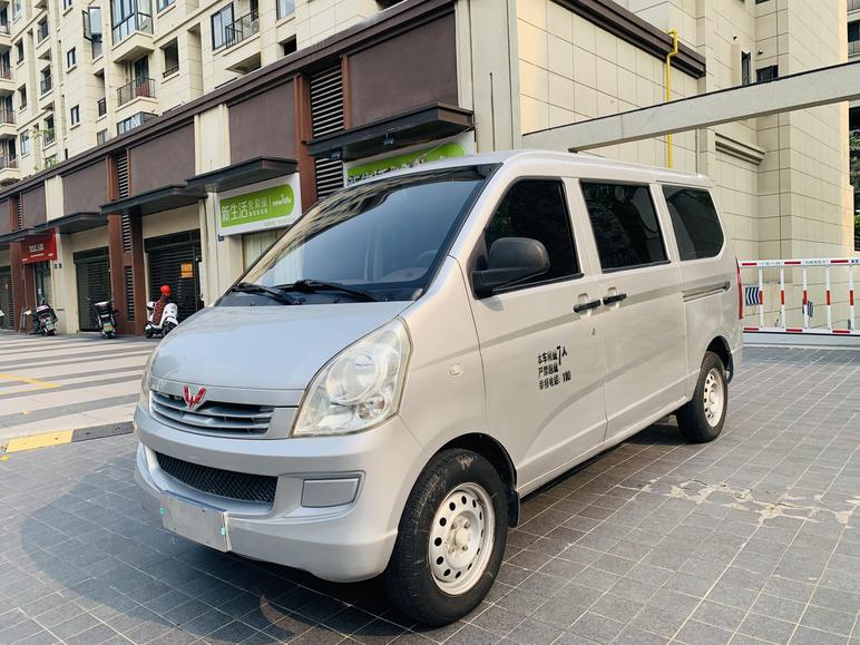 r1022413-wuling-rongguang-2017_0