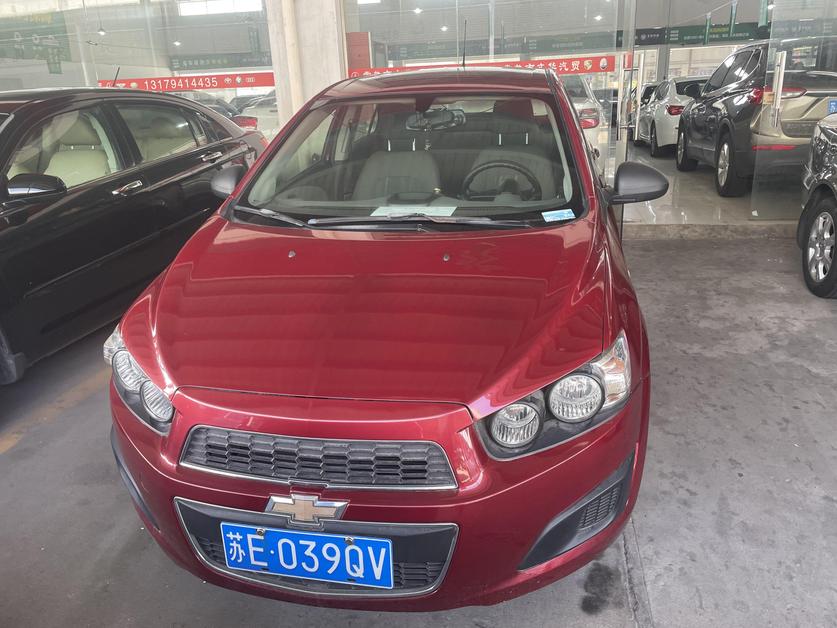 r1022474-chevrolet-aveo-2013_0