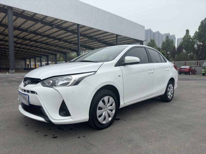 Toyota Toyota YARiS L в цвете и кузовом – это идеальный выбор среди китайских автомобилей. Доступная цена и надежность гарантированы.