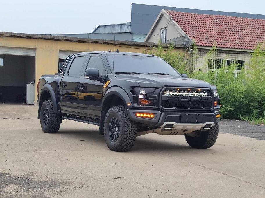 Ford Ford F-150 Raptor в цвете и кузовом – это идеальный выбор среди китайских автомобилей. Доступная цена и надежность гарантированы.