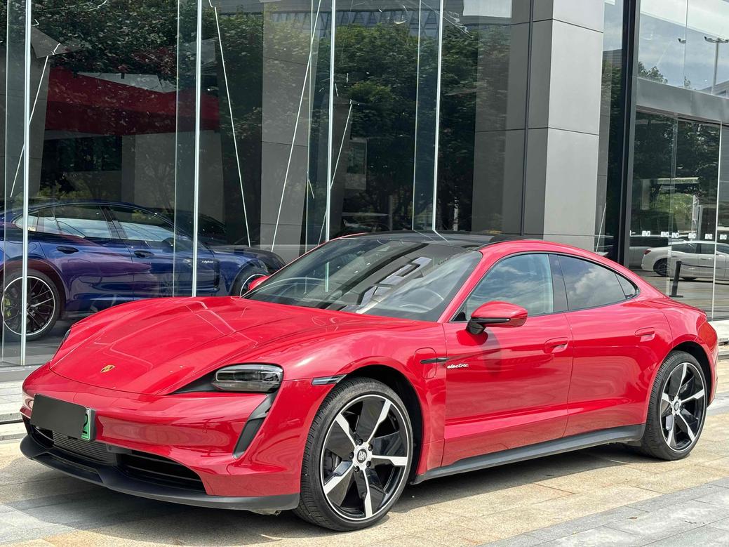 r1022509-porsche-taycan-2023_0