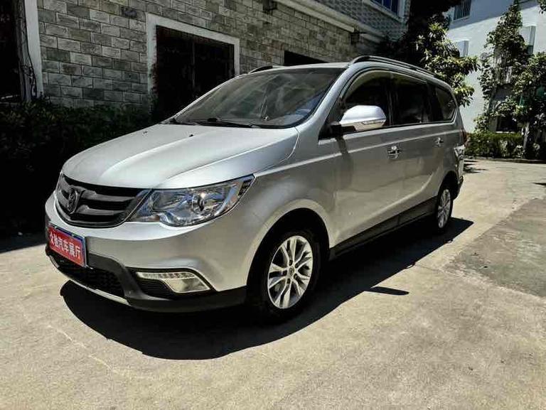 r1022531-baojun-730-2014_0