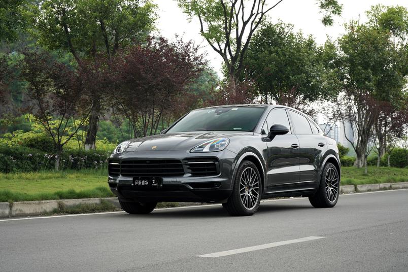 Porsche Porsche Cayenne в цвете и кузовом – это идеальный выбор среди китайских автомобилей. Доступная цена и надежность гарантированы.
