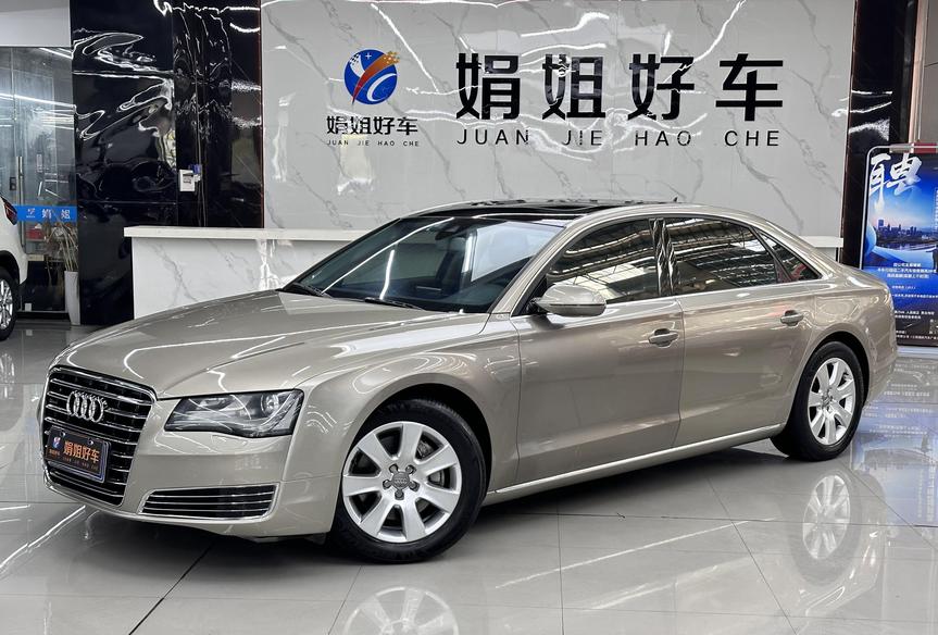 Audi Audi A8 в цвете и кузовом – это идеальный выбор среди китайских автомобилей. Доступная цена и надежность гарантированы.