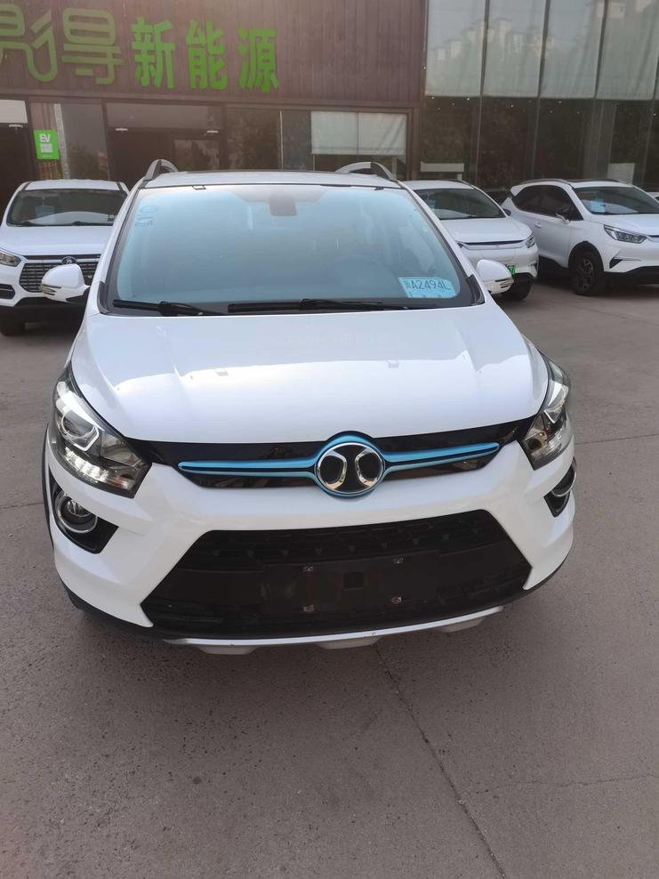 BAIC BJEV BAIC EV EX в цвете и кузовом – это идеальный выбор среди китайских автомобилей. Доступная цена и надежность гарантированы.