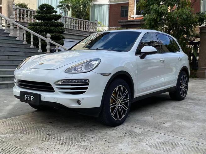 Porsche Porsche Cayenne в цвете и кузовом – это идеальный выбор среди китайских автомобилей. Доступная цена и надежность гарантированы.