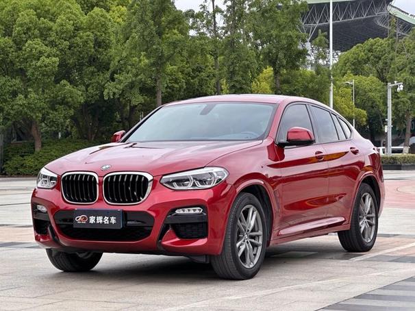 BMW BMW X4 в цвете и кузовом – это идеальный выбор среди китайских автомобилей. Доступная цена и надежность гарантированы.