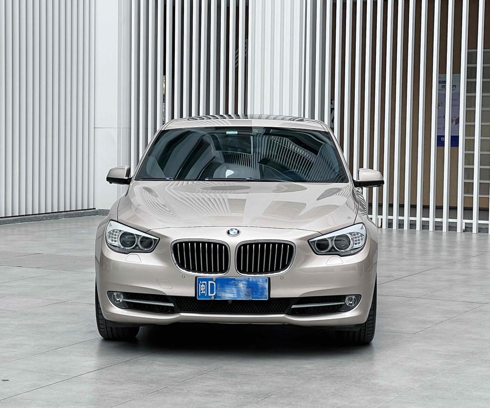 BMW BMW 5 Series GT в цвете и кузовом – это идеальный выбор среди китайских автомобилей. Доступная цена и надежность гарантированы.