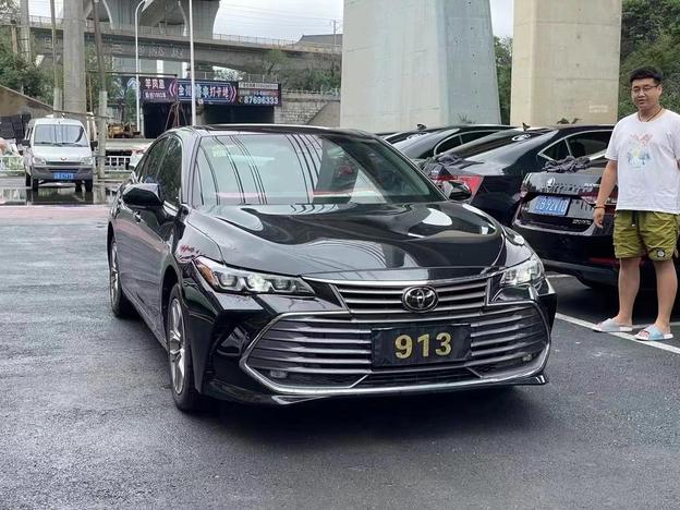 r1022730-toyota-avalon-2021_0
