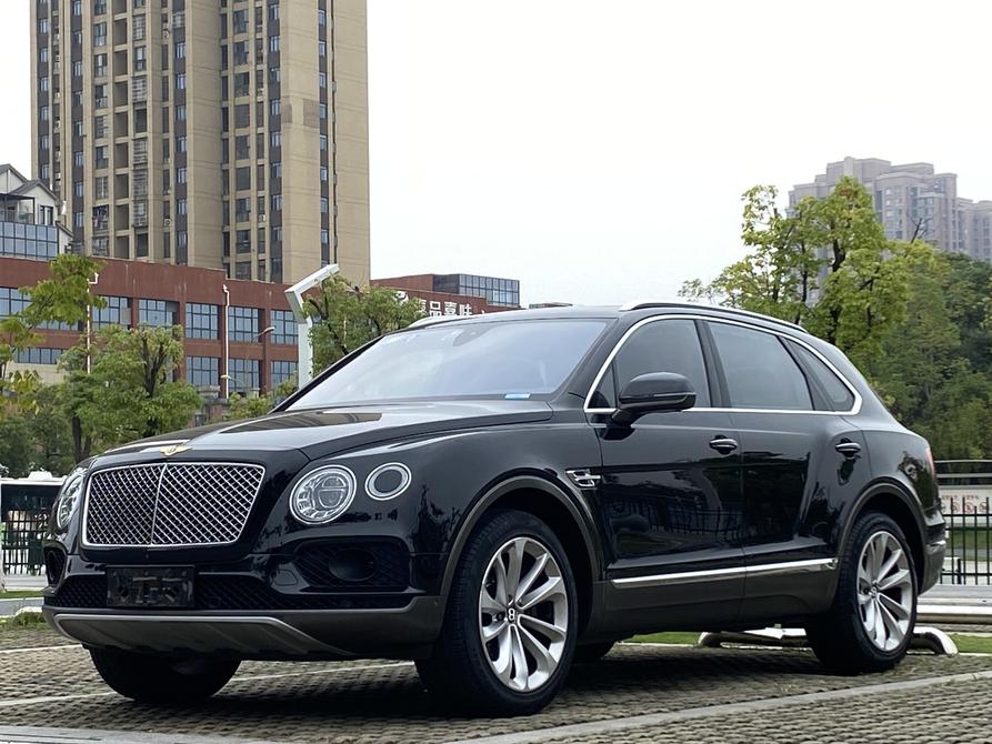 r1022732-bentley-bentayga-2017_0