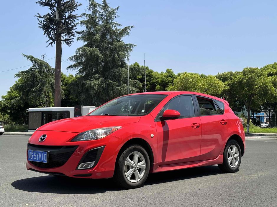 Mazda Mazda 3 в цвете и кузовом – это идеальный выбор среди китайских автомобилей. Доступная цена и надежность гарантированы.