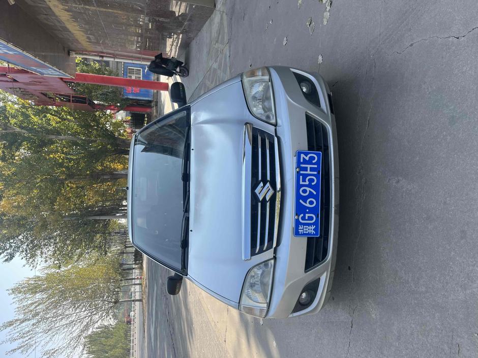 Suzuki Suzuki Cultus в цвете и кузовом – это идеальный выбор среди китайских автомобилей. Доступная цена и надежность гарантированы.