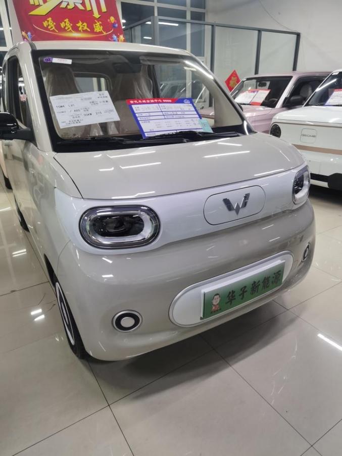 WuLing Wuling Hongguang MINI EV в цвете и кузовом – это идеальный выбор среди китайских автомобилей. Доступная цена и надежность гарантированы.