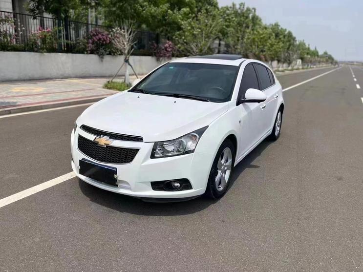 Chevrolet Chevrolet Cruze в цвете и кузовом – это идеальный выбор среди китайских автомобилей. Доступная цена и надежность гарантированы.