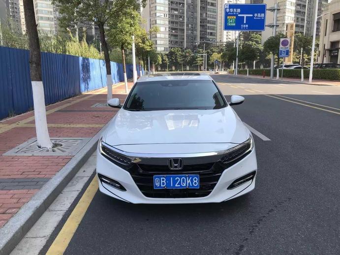 Honda Honda Accord в цвете и кузовом – это идеальный выбор среди китайских автомобилей. Доступная цена и надежность гарантированы.