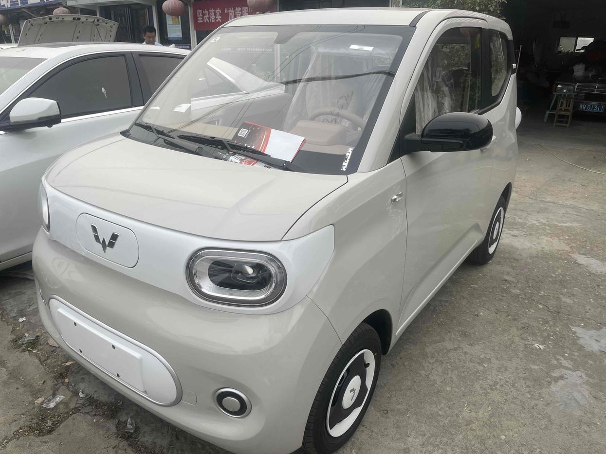 WuLing Wuling Hongguang MINI EV в цвете и кузовом – это идеальный выбор среди китайских автомобилей. Доступная цена и надежность гарантированы.