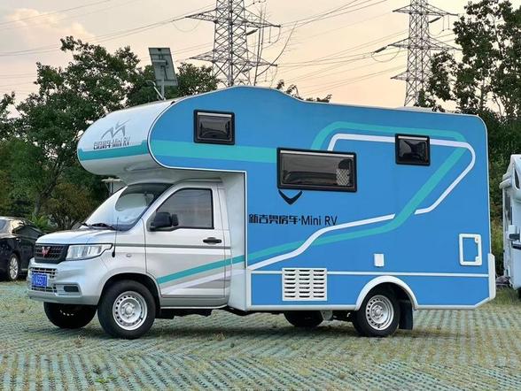 r1022891-wuling-rongguang-new-card-rv-2022_0
